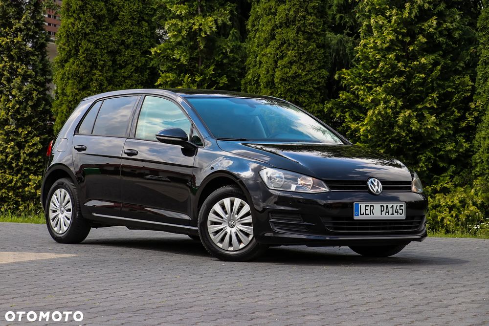 Volkswagen Golf 1.6 TDI DPF Highline - 11