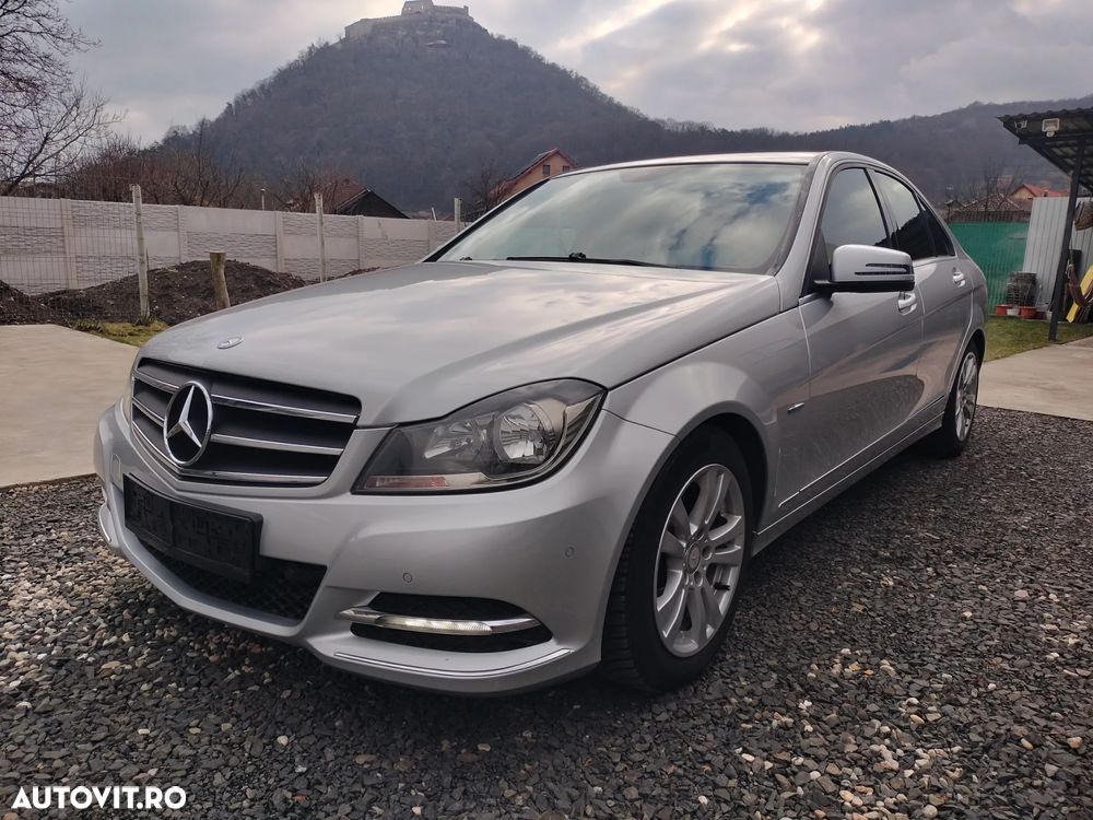 Mercedes-Benz C 180 BlueEFFICIENCY Avantgarde - 28