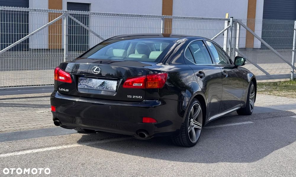 Lexus IS 250 Luxury Line - 34