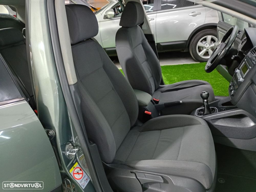 VW Golf 1.9 TDi 6V Confortline - 29