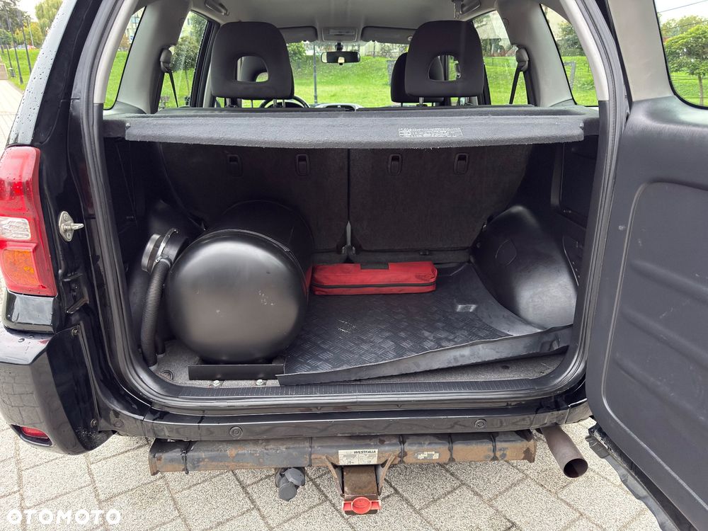 Toyota RAV4 2.0 VVT-i 4x4 - 7