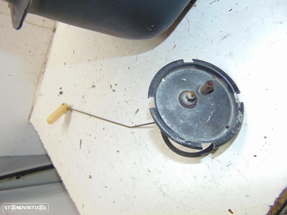 Ford Escort MK1 depósito gasolina - 3