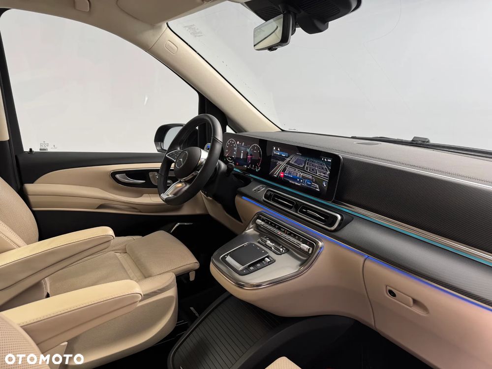 Mercedes-Benz Klasa V 300 d 4-Matic 9G-Tronic Exclusive (d³ugi) - 31