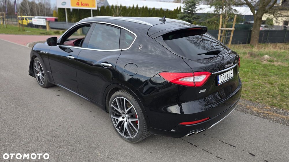 Maserati Levante S Q4 GranSport - 4