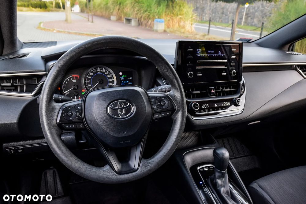 Toyota Corolla 1.8 Hybrid Active - 17