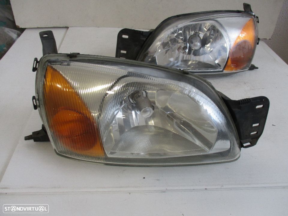 Farol Optica Ford Fiesta / Courier Esquerdo Direito - 2