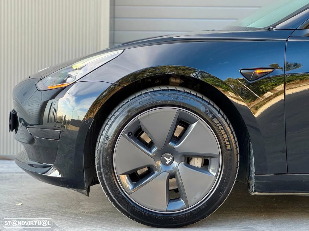 Tesla Model 3 Standard Range Plus RWD - 30