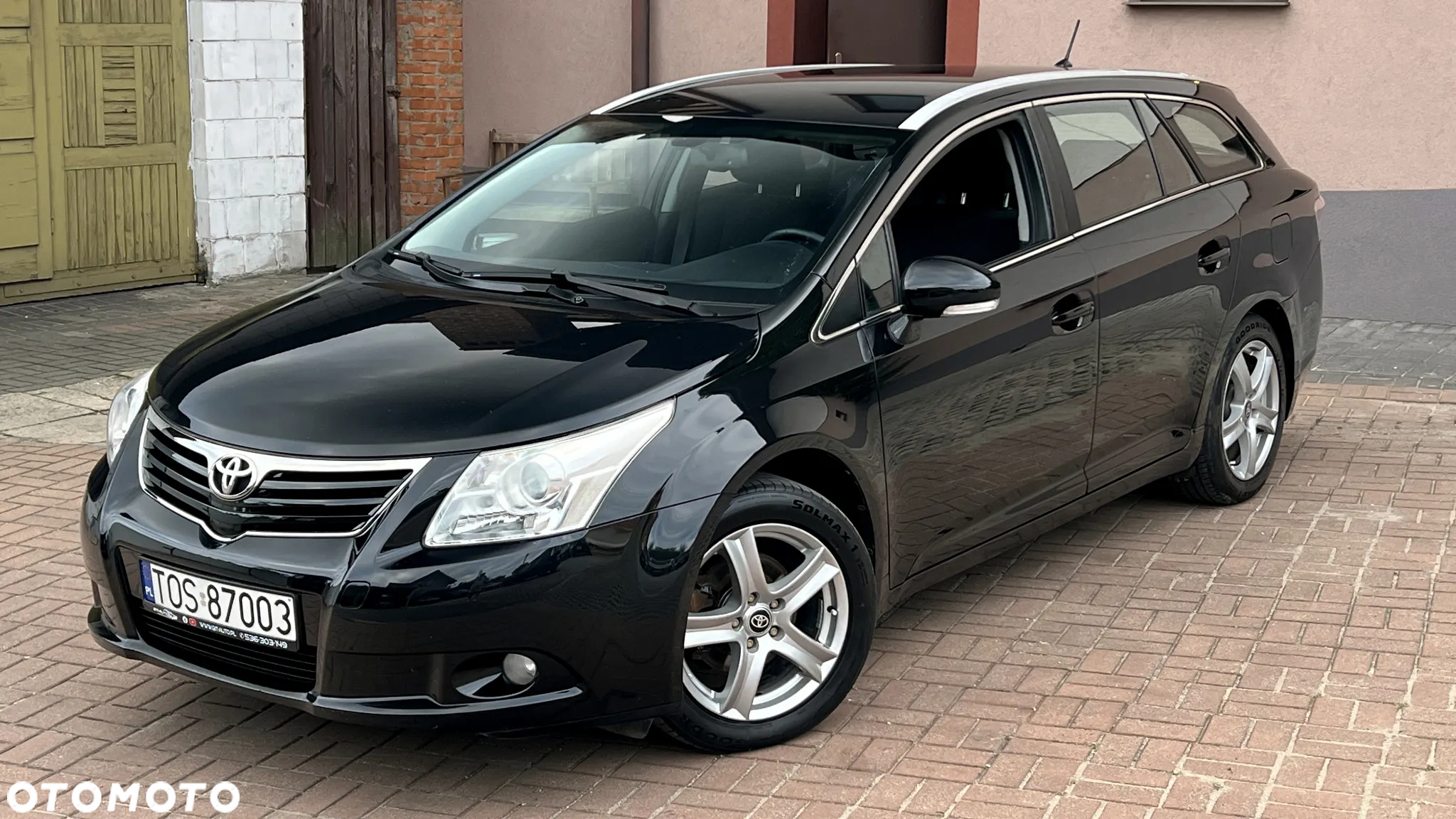 Toyota Avensis Combi 2.0 D-4D - 13