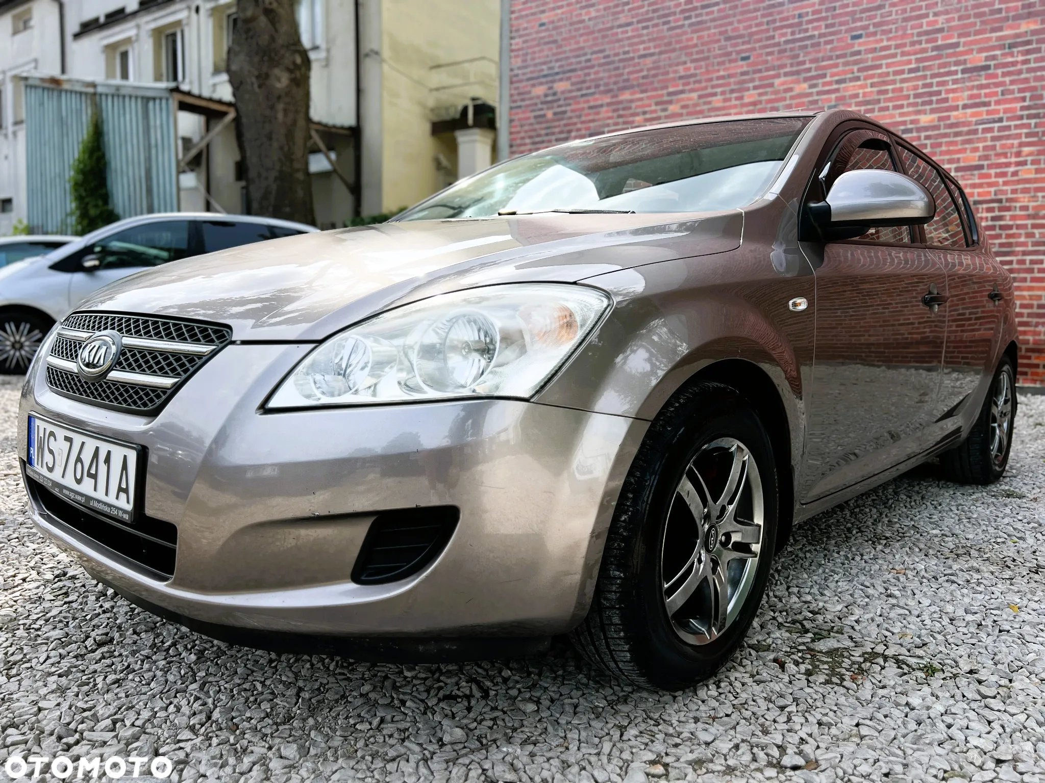 Kia Ceed - 37