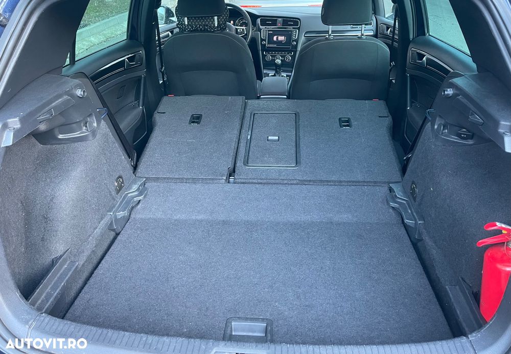 Volkswagen Golf 2.0 TDI DPF BMT GTD - 11