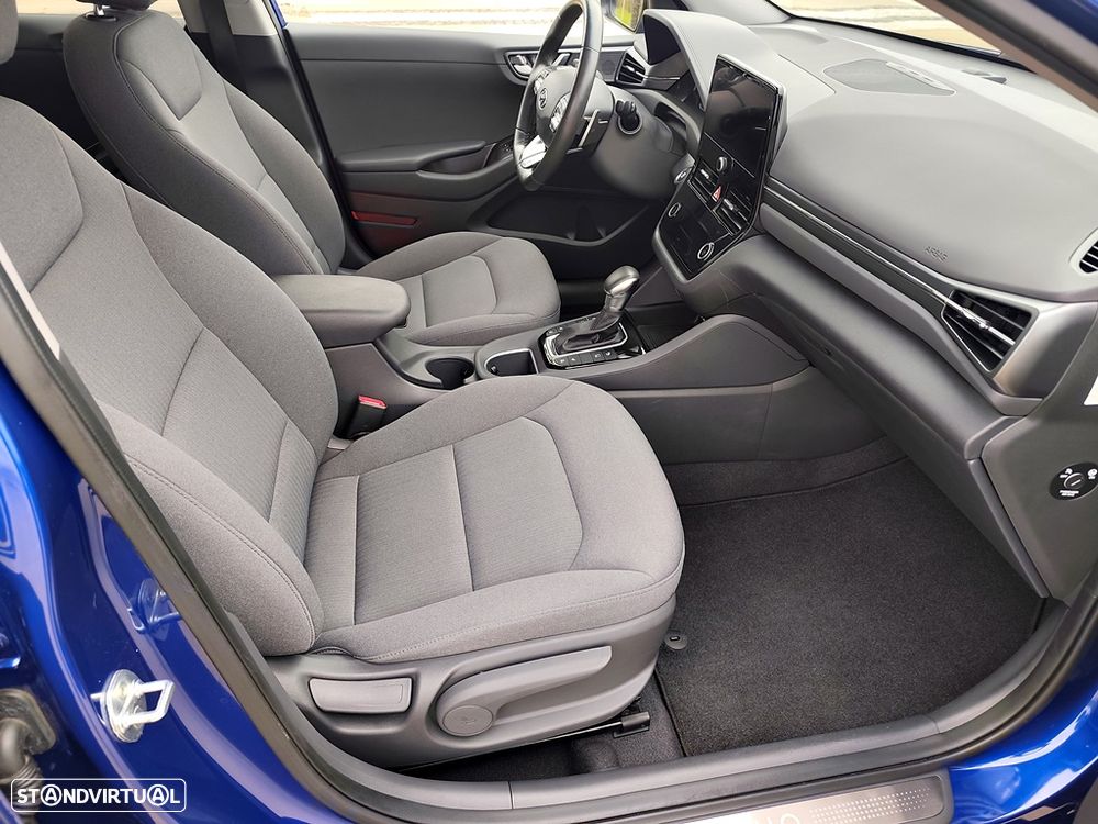 Hyundai Ioniq 1.6 GDI PHEV Tech - 14