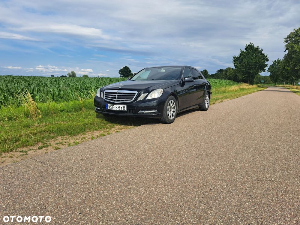 Mercedes-Benz Klasa E 200 CGI BlueEffICIENCY - 2