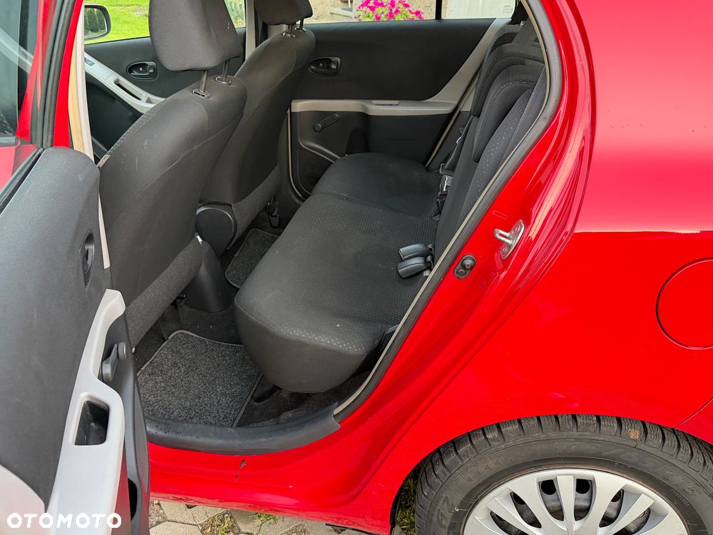 Toyota Yaris 1.33 Sol - 10