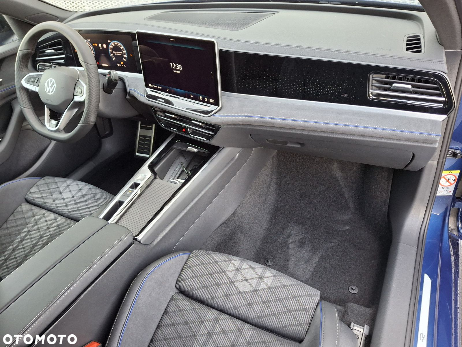 Volkswagen Passat - 15