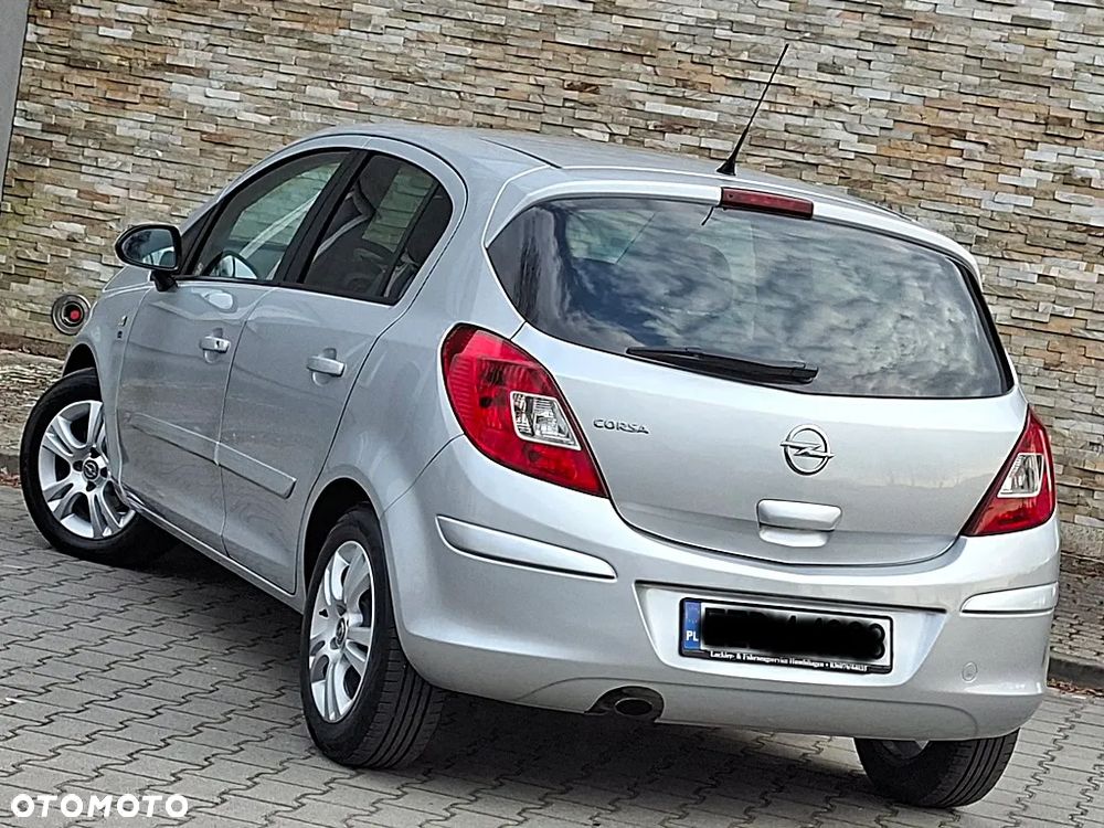 Opel Corsa 1.4 16V 150 Jahre - 23