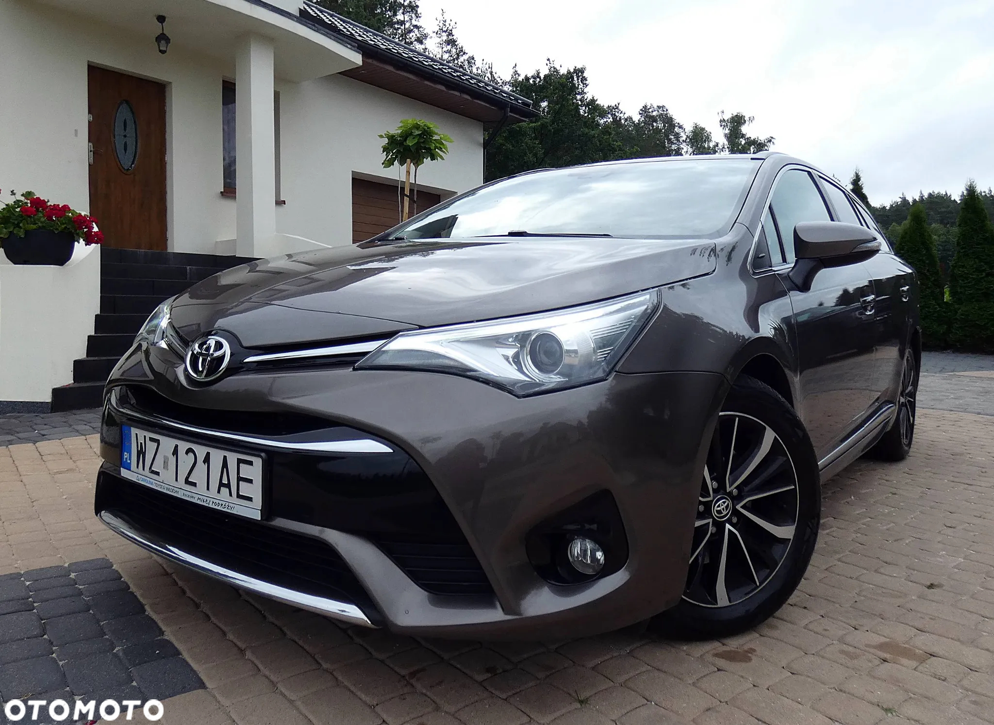 Toyota Avensis 2.0 D-4D Premium - 27