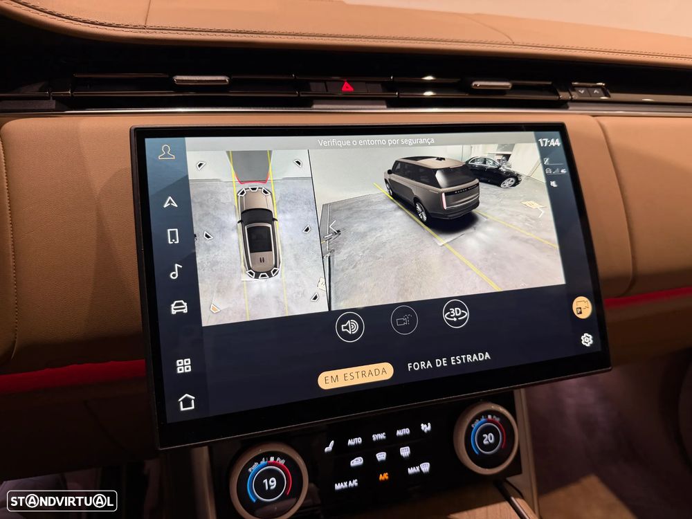 Land Rover Range Rover 4.4 P530 LWB SV - 23