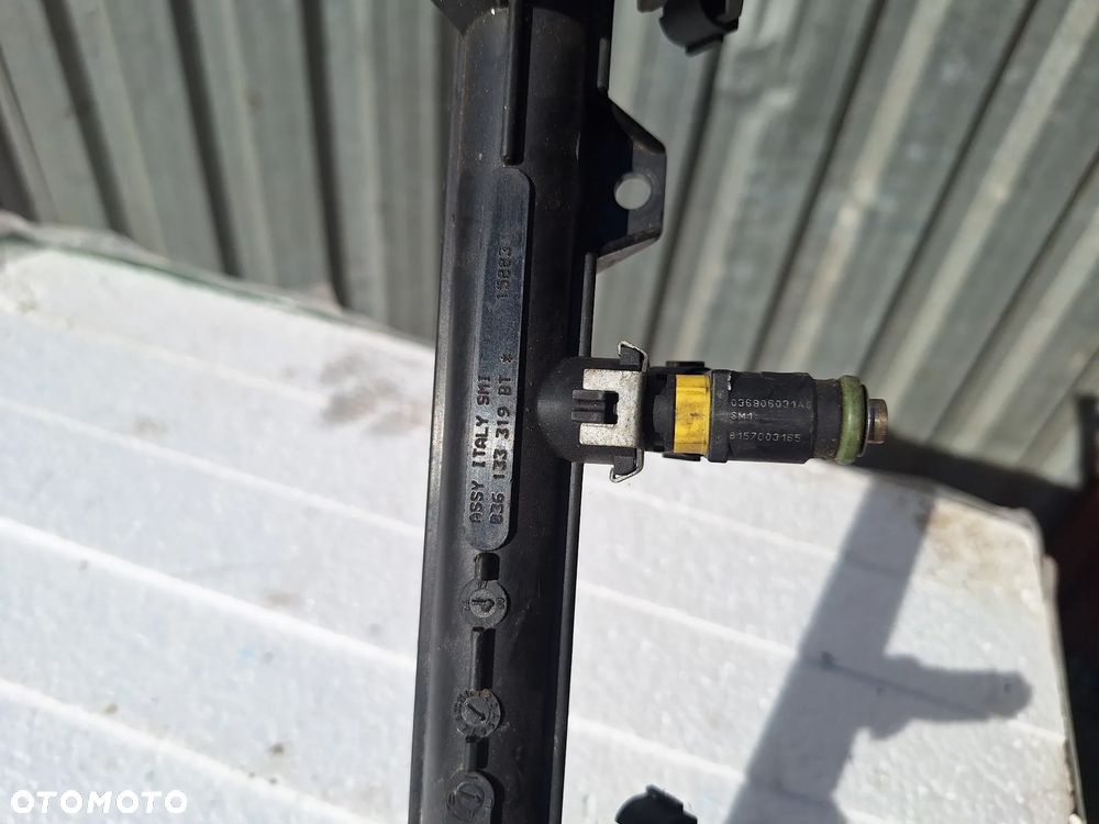 listwa wtryskowa wtryski VW Golf V SKODA 036133319BT    036906031AG   (79/4) - 4