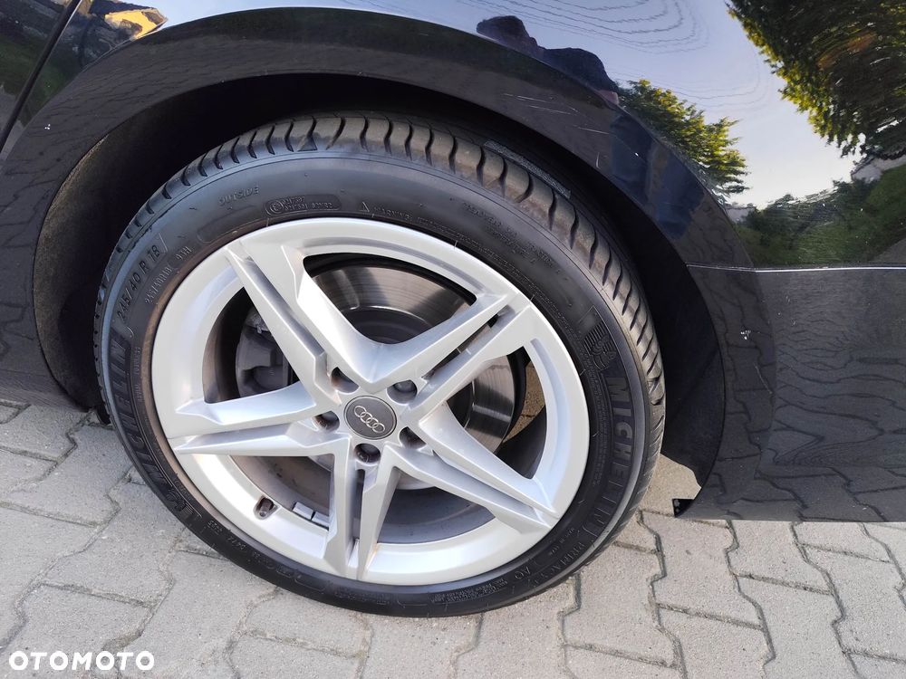 Audi A4 Avant 45 TFSI quattro S tronic - 13