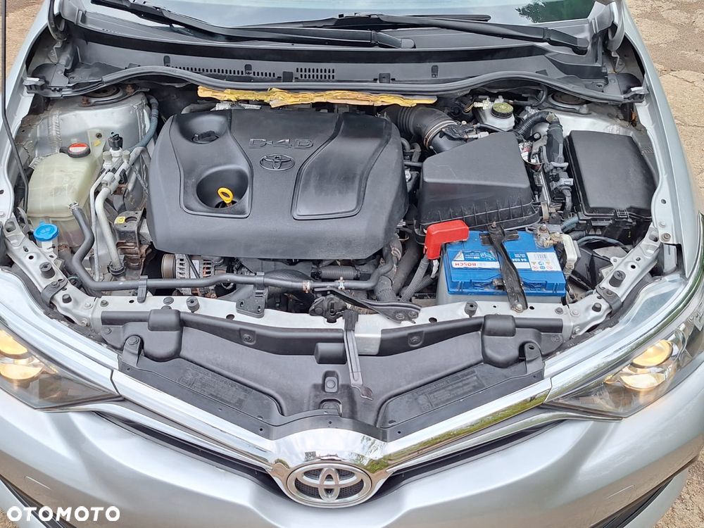 Toyota Auris 1.4 D-4D Comfort - 8