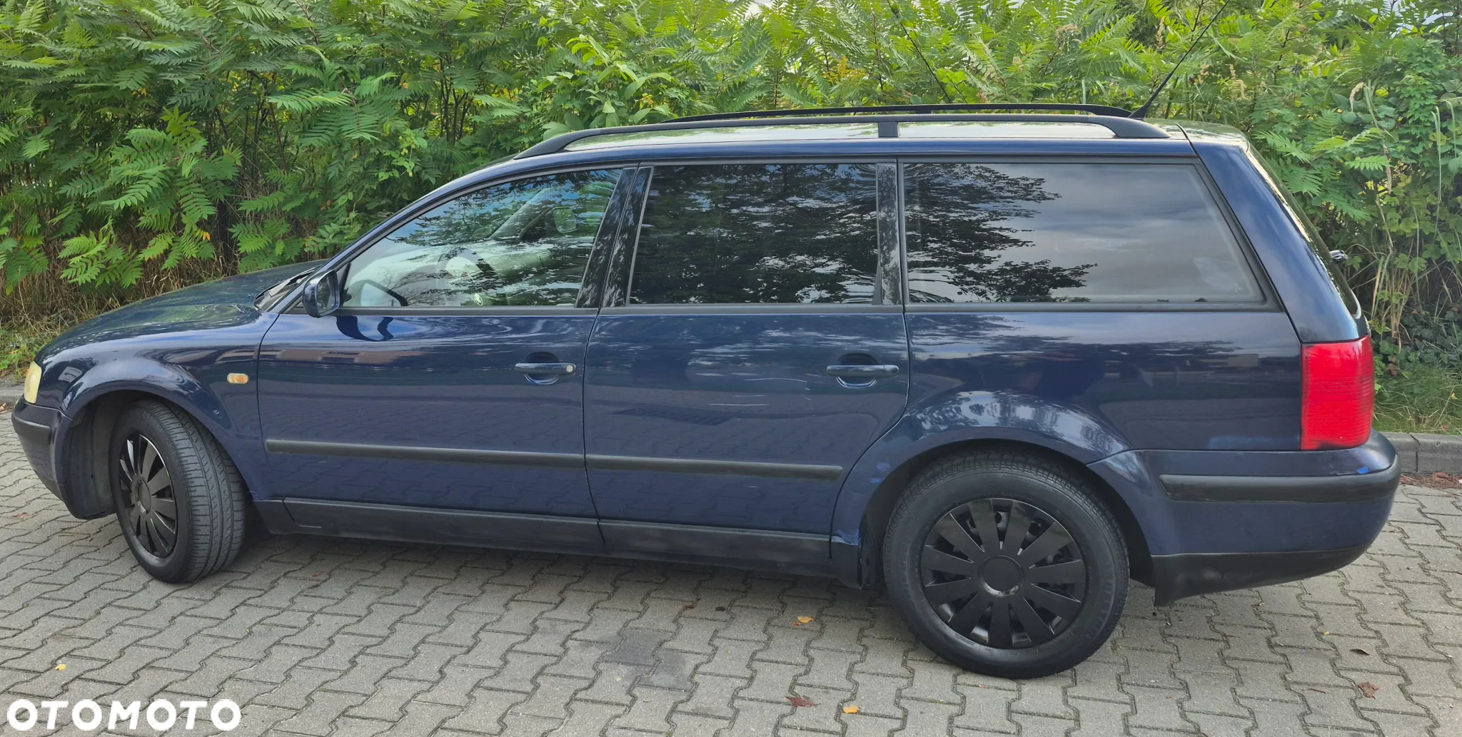 Volkswagen Passat 1.6 Trendline - 5