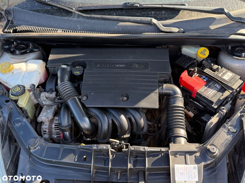 Ford Fiesta 1.4 Ghia - 6