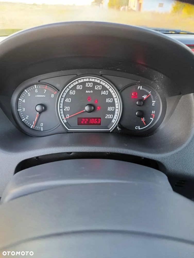 Suzuki Swift - 11