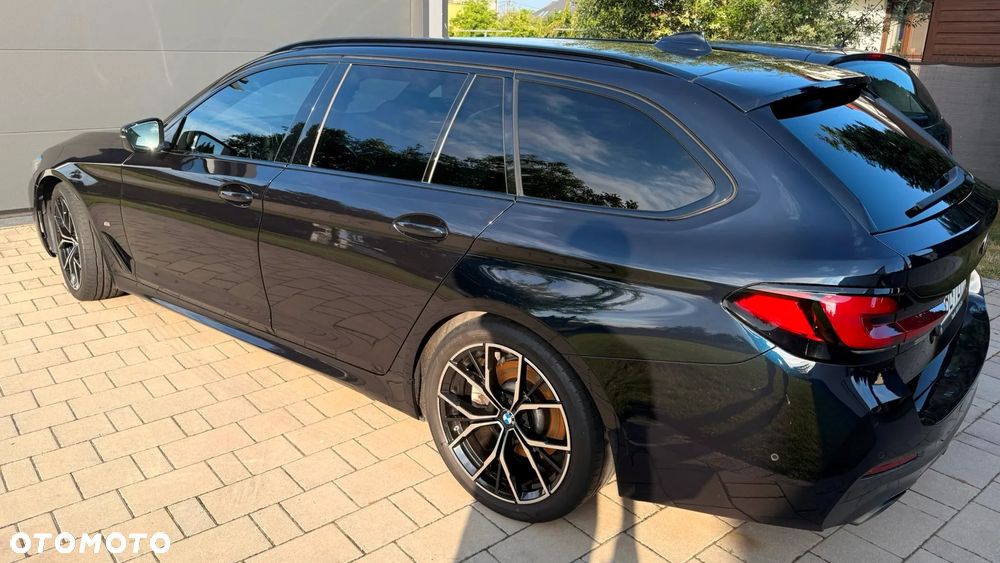 BMW Seria 5 520d mHEV M Sport sport - 2
