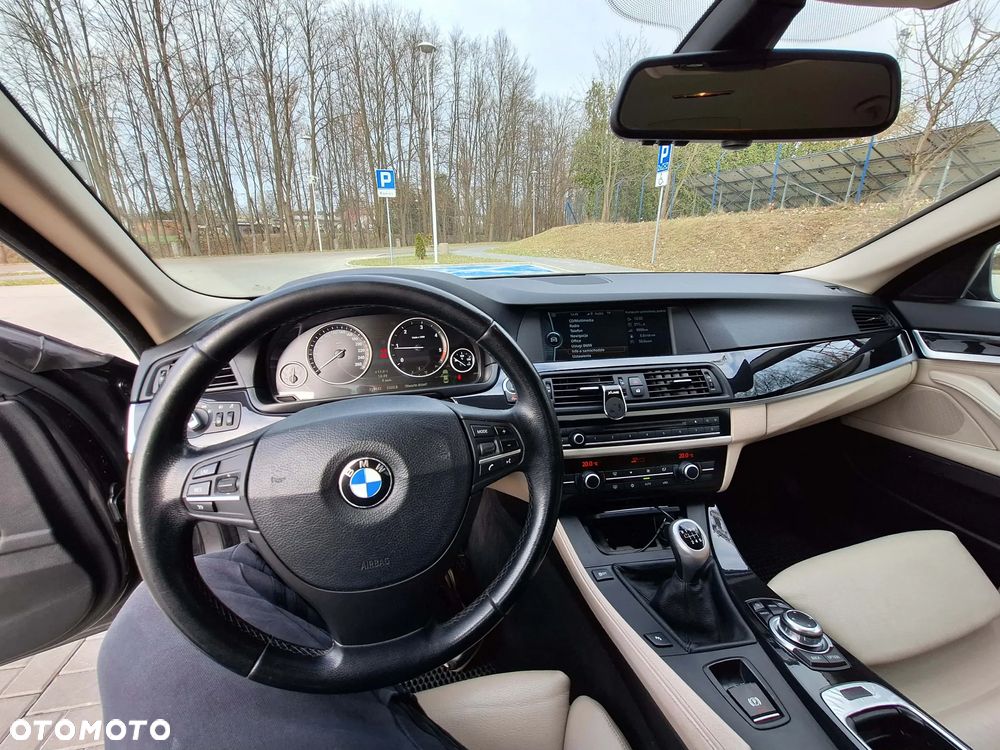 BMW Seria 5 520d Luxury Line - 6