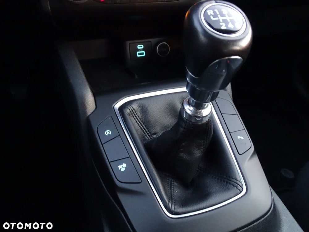 Ford Kuga 1.5 EcoBoost FWD Edition ASS MMT6 - 36