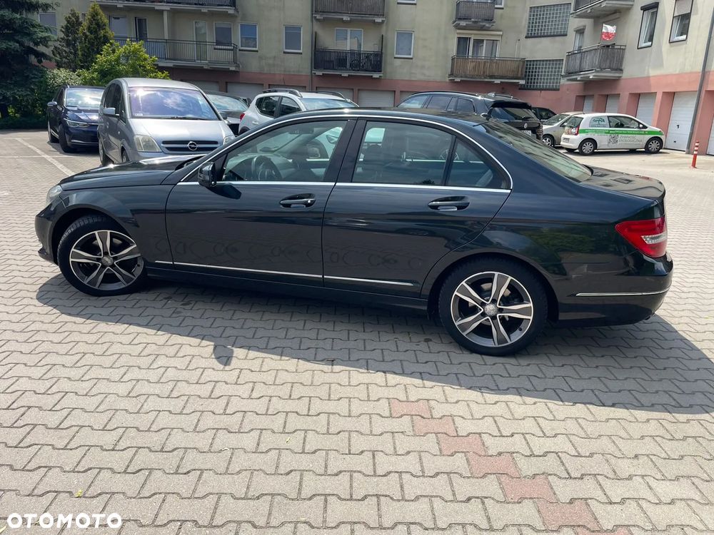 Mercedes-Benz Klasa C 200 CDI DPF (BlueEFFICIENCY) Elegance - 6