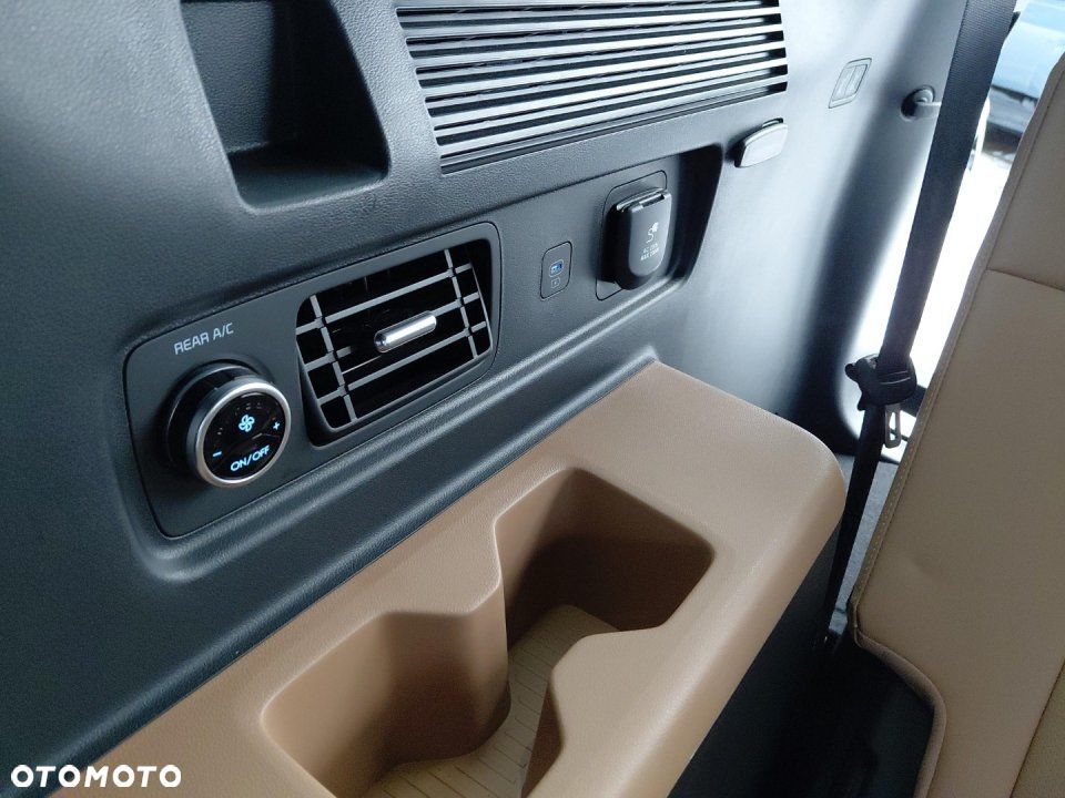 Hyundai Santa Fe - 24