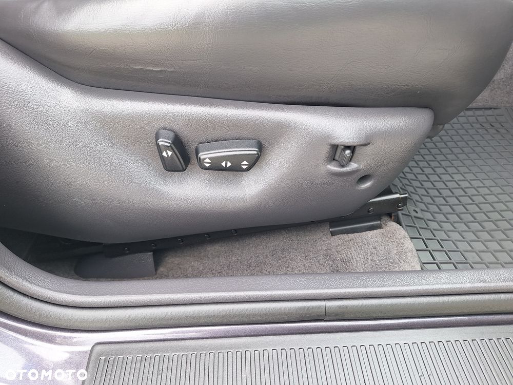 Jeep Grand Cherokee - 27