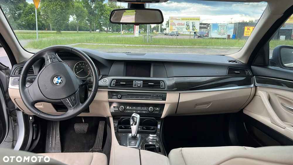 BMW Seria 5 535i xDrive Modern Line - 8