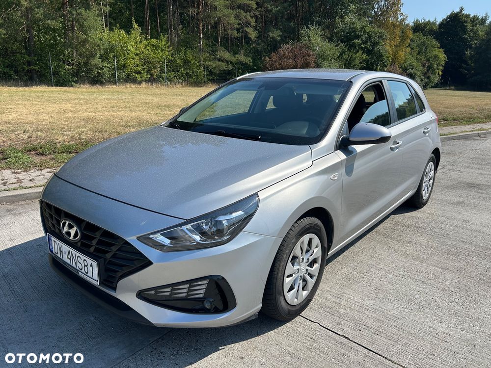Hyundai i30 1.5 DPI Classic + - 9