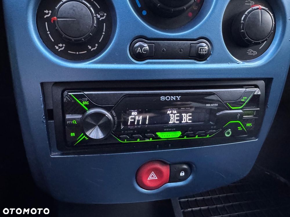 Renault Clio - 16