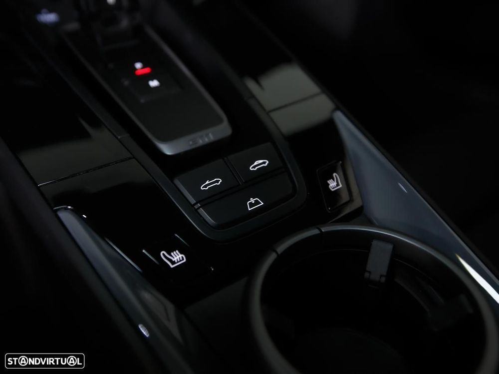 Porsche 911 (992) - 15