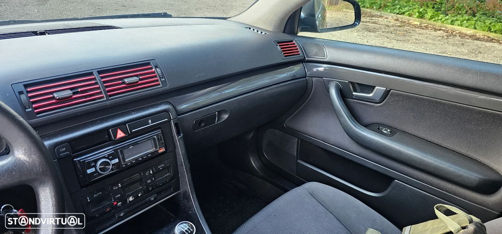 Audi A4 1.9 TDI m5 - 10