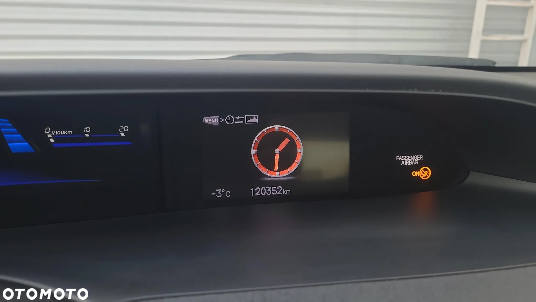 Honda Civic 1.8 Comfort - 36