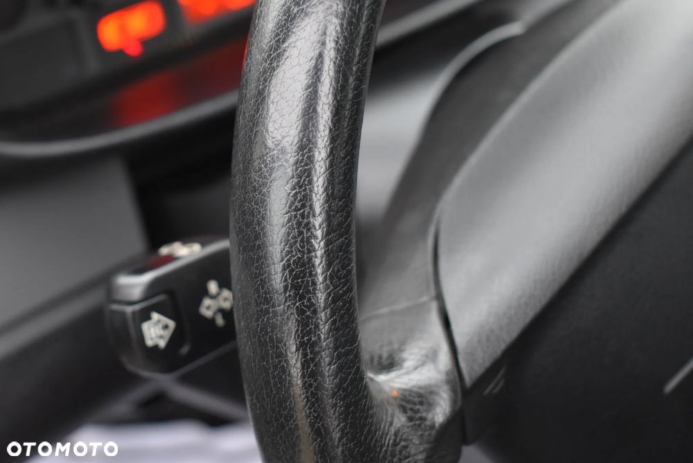 BMW Seria 3 318ti - 20