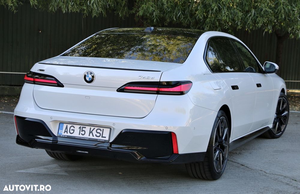 BMW Seria 7 - 24