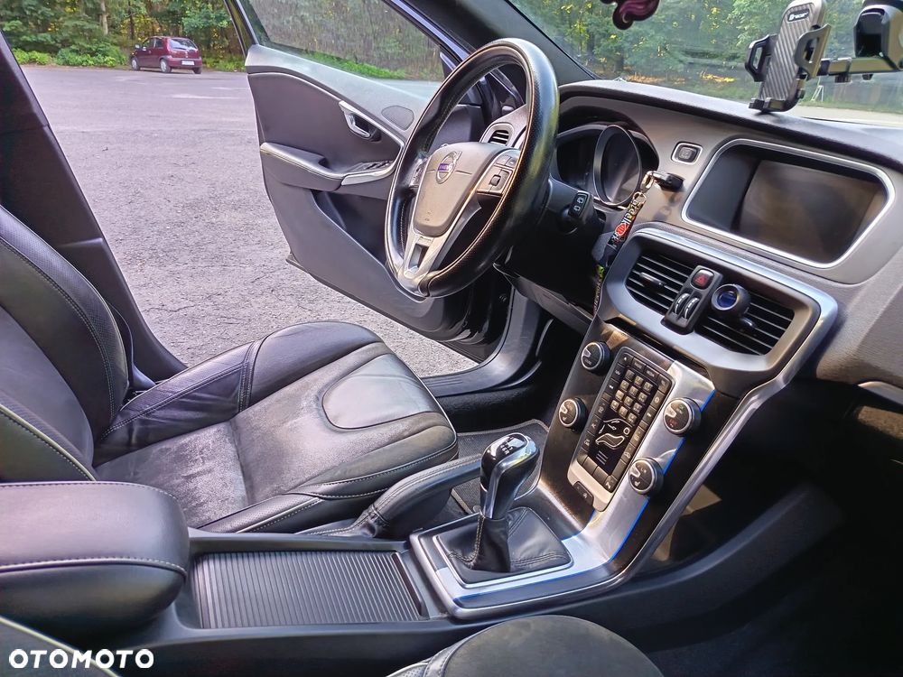 Volvo V40 D2 RDesign - 11