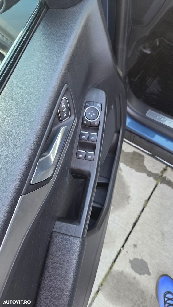 Ford Kuga 2.0 EcoBlue A8 AWD Titanium - 11