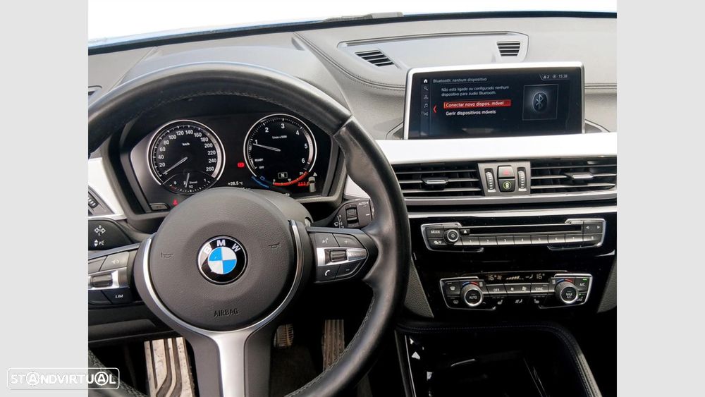 BMW X1 sDrive18d — fotografia 15