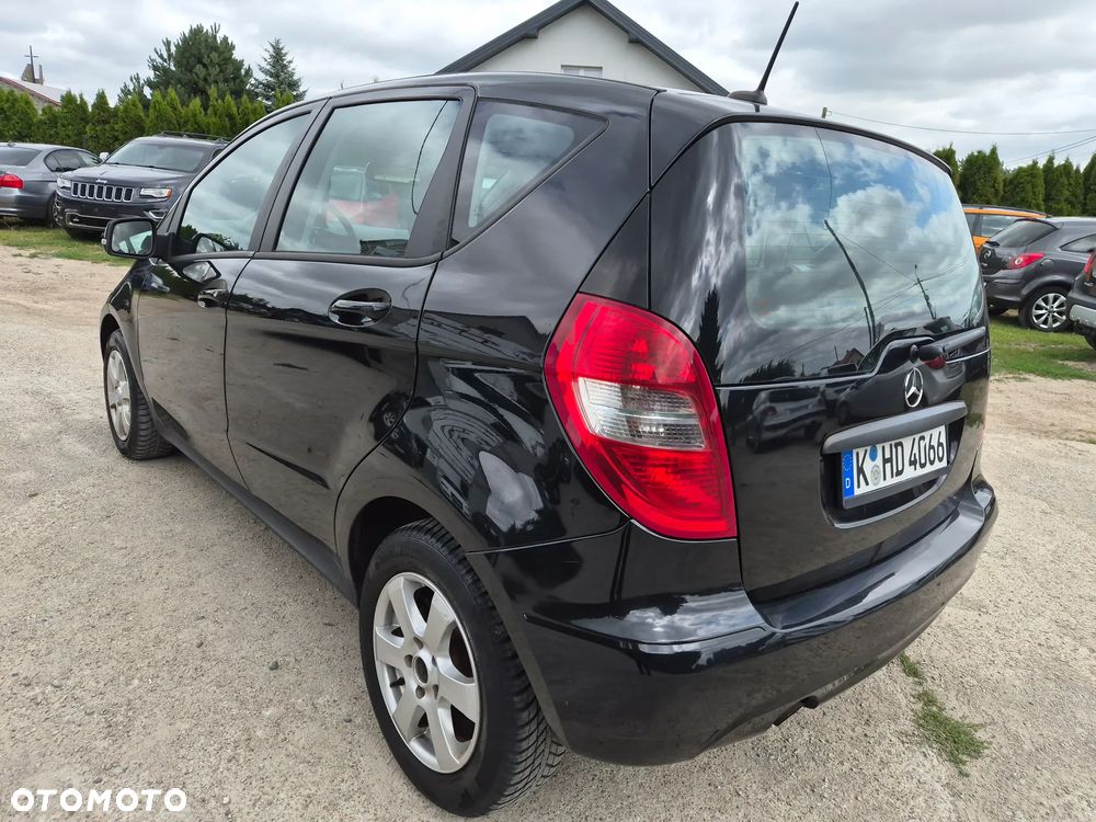 Mercedes-Benz Klasa A 160 BlueEFFICIENCY Elegance Special Edition - 11