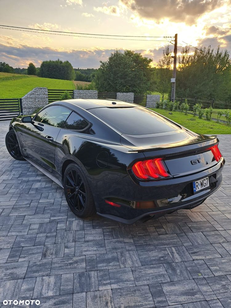 Ford Mustang - 5