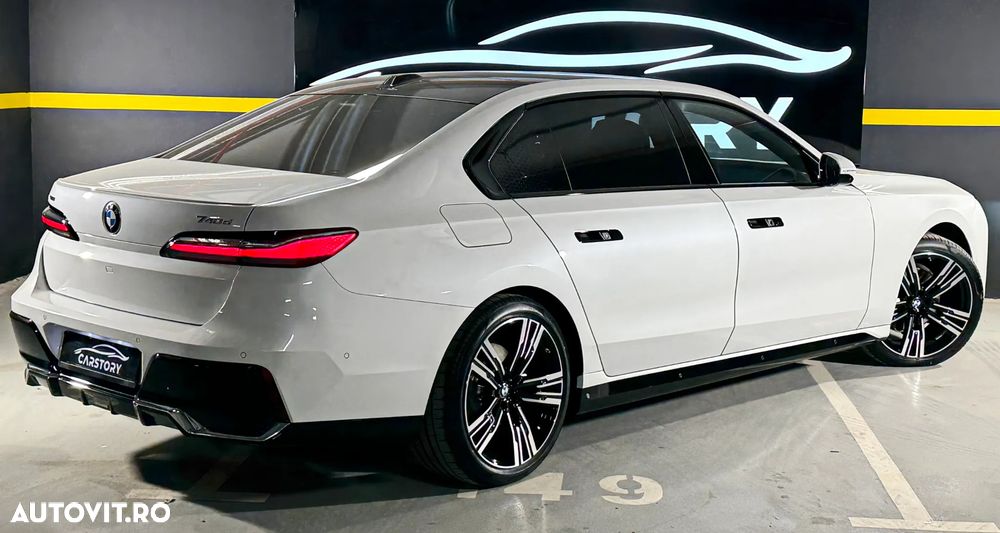 BMW Seria 7 740d xDrive MHEV - 8