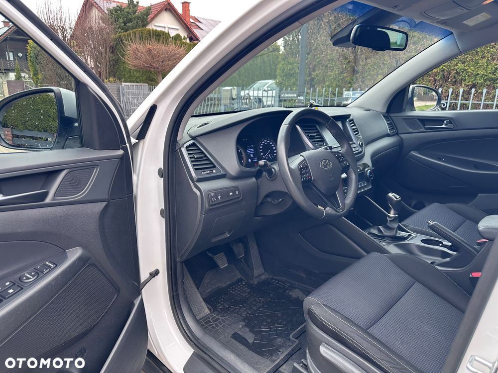 Hyundai Tucson 1.6 GDI BlueDrive Design 2WD - 20