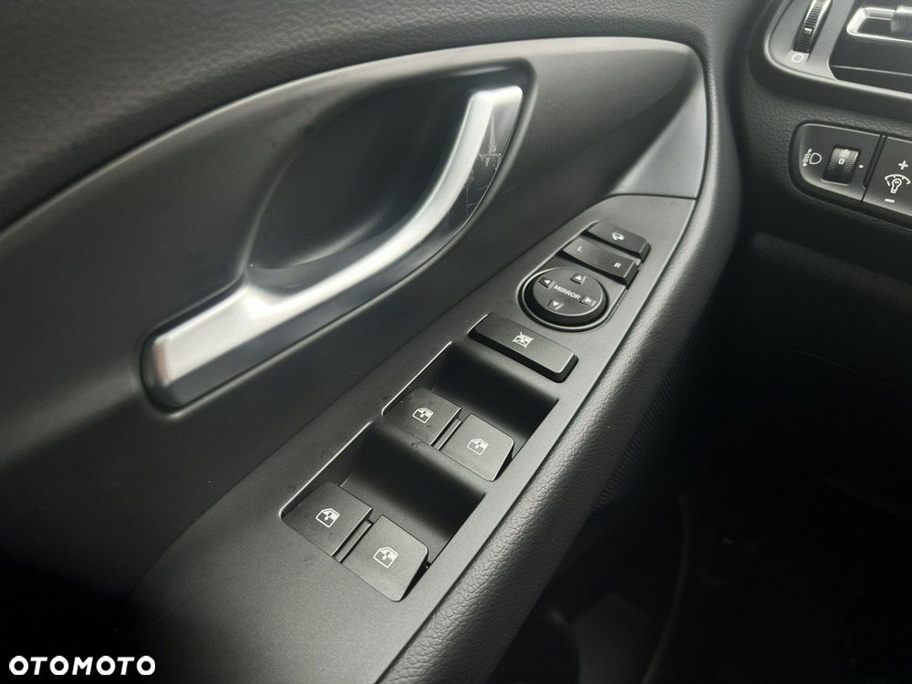 Hyundai i30 - 13