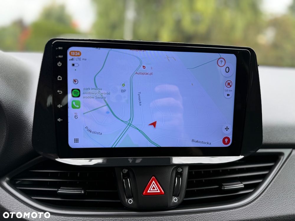 Hyundai i30 i30cw 1.4 Edition 20 - 21